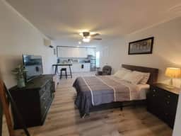 3 mins to All Things Waco: Casita