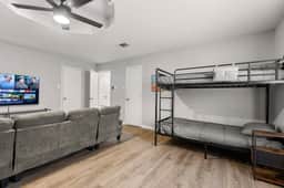 Cozy 4BR Near Baylor & Downtown Waco