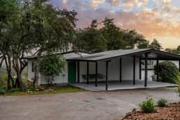 Green Puerta 292 in Wimberley
