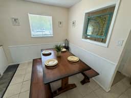 Rustic Charm near Domain, Q2