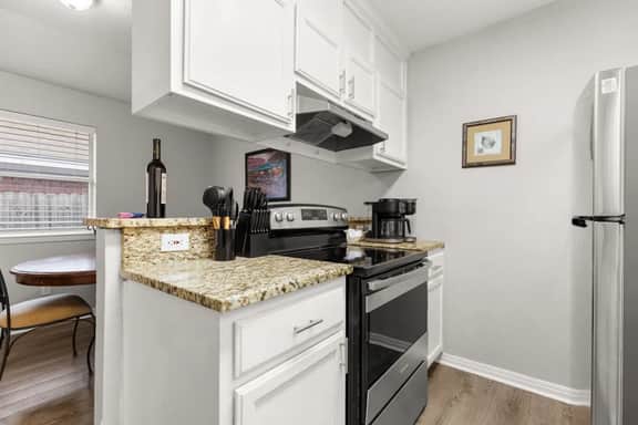Cozy 4BR Near Baylor & Downtown Waco
