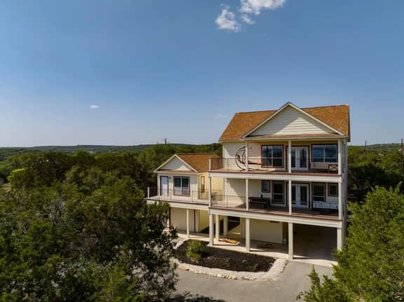 Serene Comfort in Canyon Lake